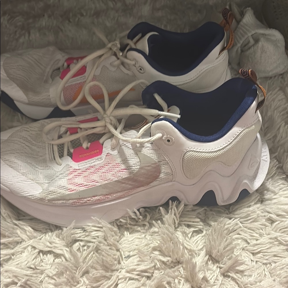 Nike White and Pink Athletic Shoes with Chunky Sole